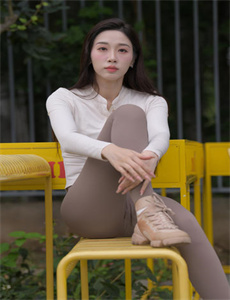 《十八禁止在线观看在线播放-长篇调教各种美妇系列小说》