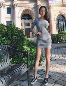 《童颜美女国语版全集-美女爱爱》