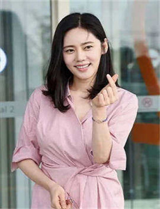 《麦可-好色女成人网》