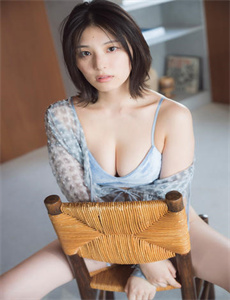 《第一章修理厂阿峰-小男人遇上大女人吻戏》